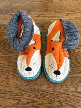 Garnet Hill Orange Fox Kids Slipper Socks with Gray Cuffs